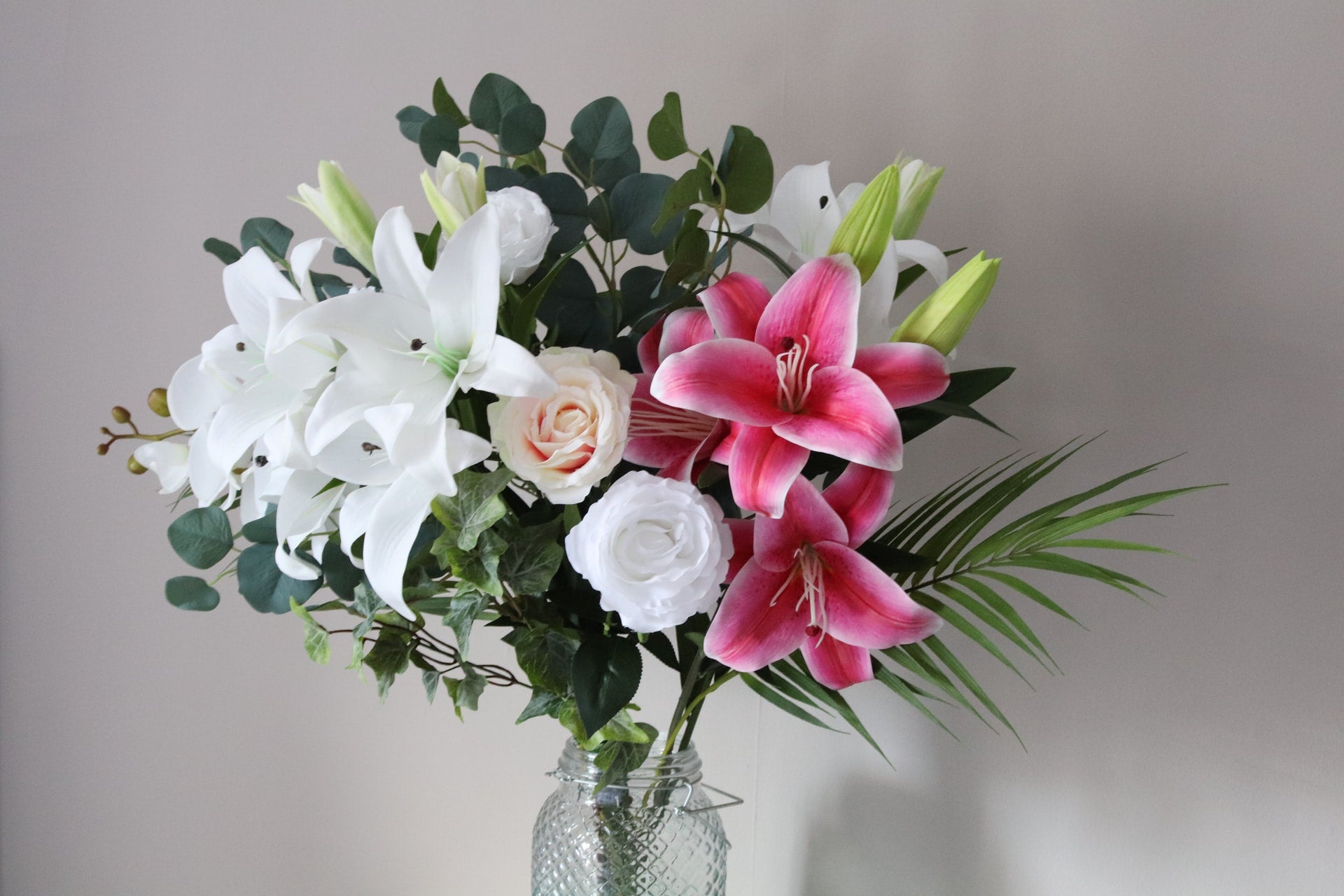 pink and white flowers
