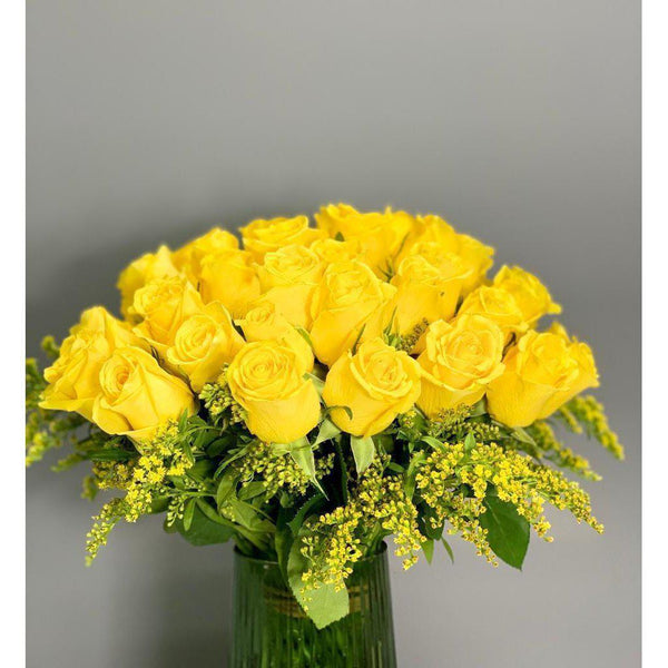 50 Signature Yellow Roses in a Vase - Upscale and Posh - Same Day Flower Delivery Dubai