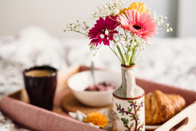 flowers and breakfast